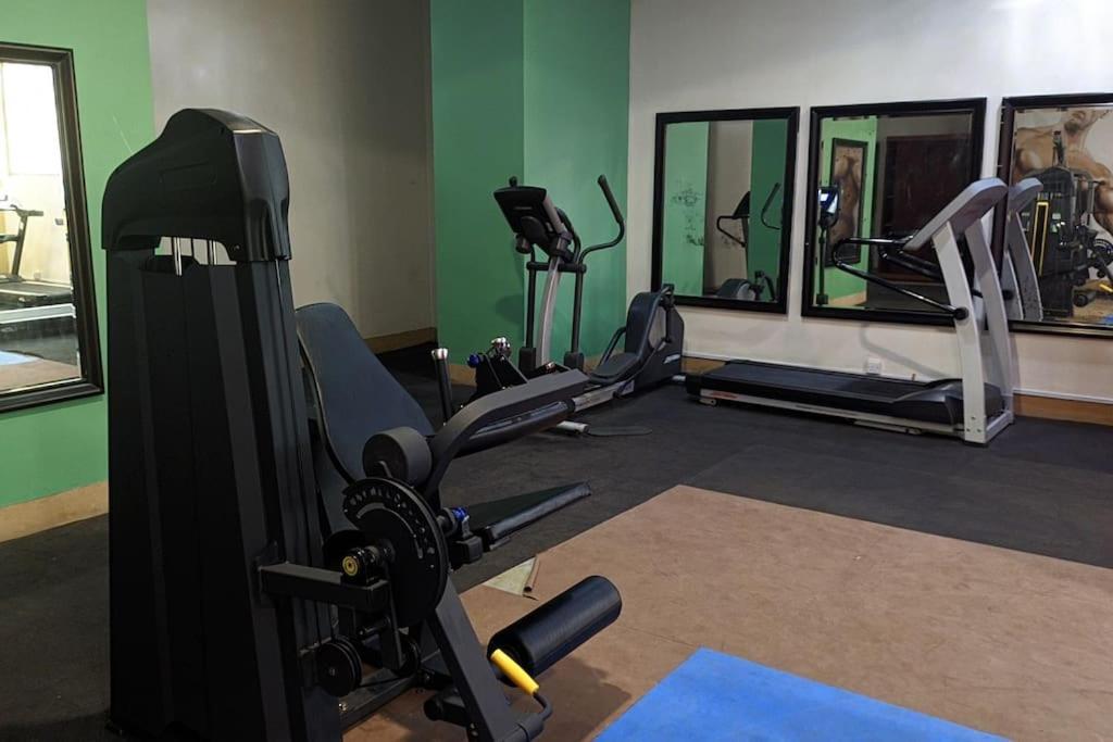A Lovely Studio Apartment With Gym And Pool Access Дар-ес-Салам Екстер'єр фото